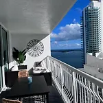 Miami Best Location - Boho Brickell-Spectacular Views-Walk, Wi-Fi, Water