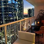 Miami Best Location - Boho Brickell-Spectacular Views-Walk, Wi-Fi, Water