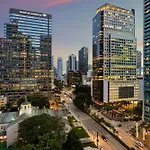 Luxury 2 Bd Condo Free Pool + Gym + Spa
