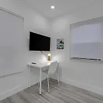 Modern Villa In Design District !