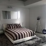 Downtown Miami Deluxe Apartment