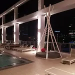 Downtown Miami Deluxe Apartment