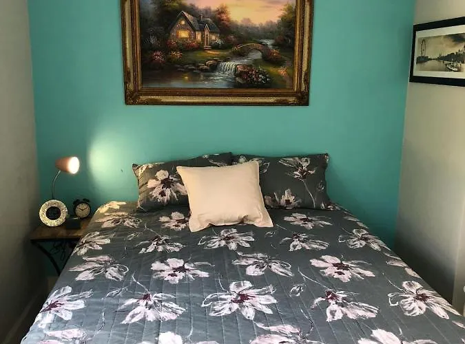 Cozy Aqua Private Suite With Parking