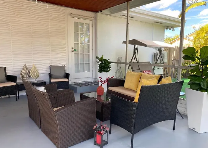 Modern Home, Excellent Location Miami