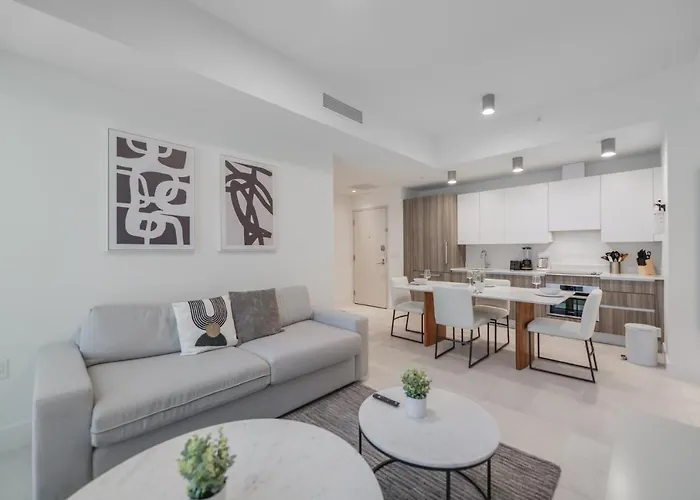 Stunning Condo In Brickell