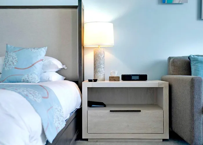 The Palms, Ocean View Studio Located At Ritz Carlton - Key Biscayne