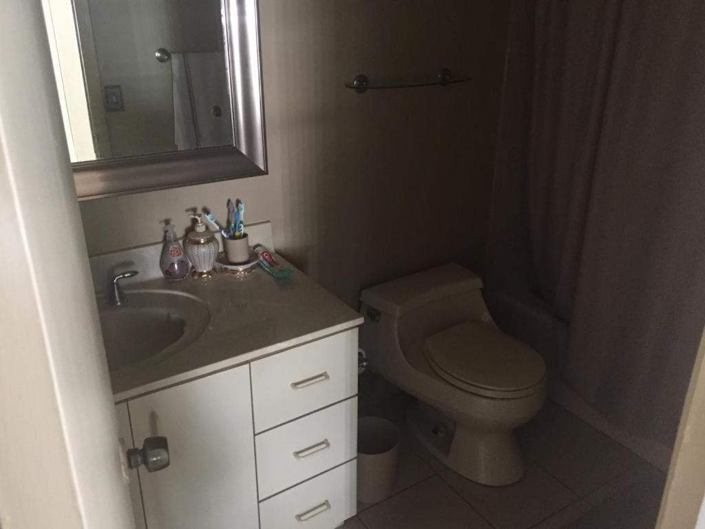 82-10sw 135av * Miami