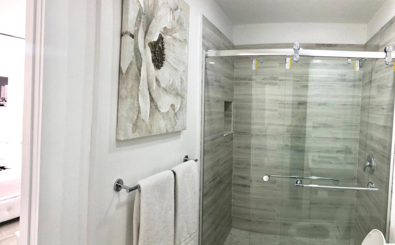 Modern Home, Excellent Location * Miami