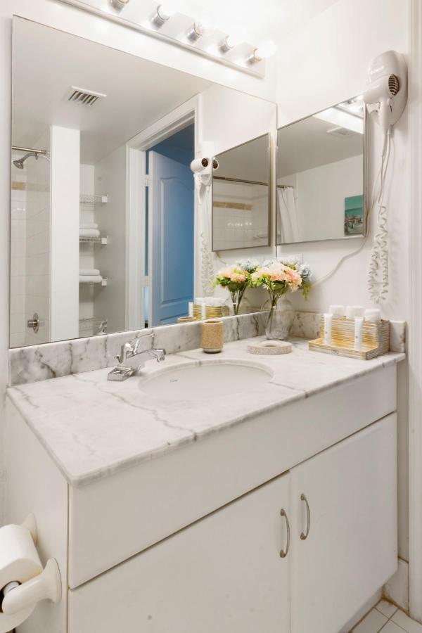 Downtown Brickell Popular 4 Bedrooms Bayview * Miami