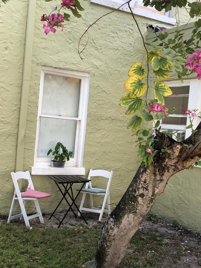Cozy Aqua Private With Parking *