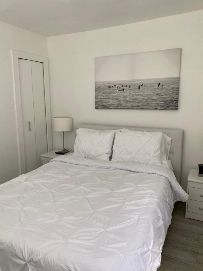 Modern Home, Excellent Location Holiday home