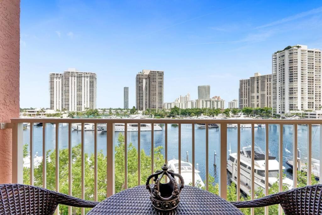 Yacht Club At Aventura Amazing Marina View Parking Included Apartment Miami