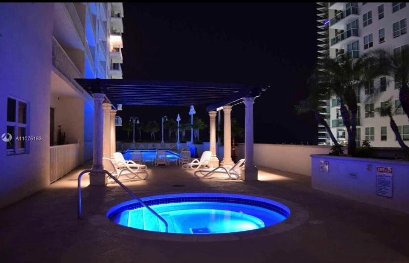 Brickell With Oceanview *