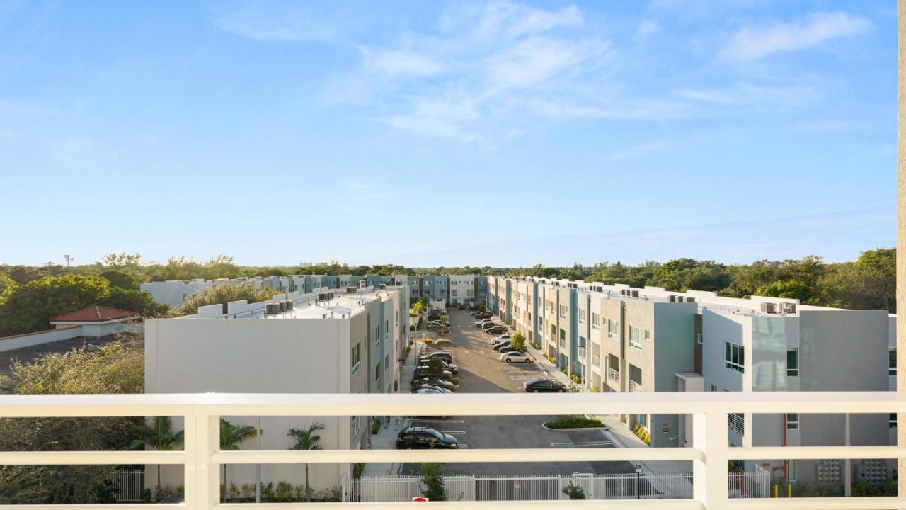 Lofts Of Aventura