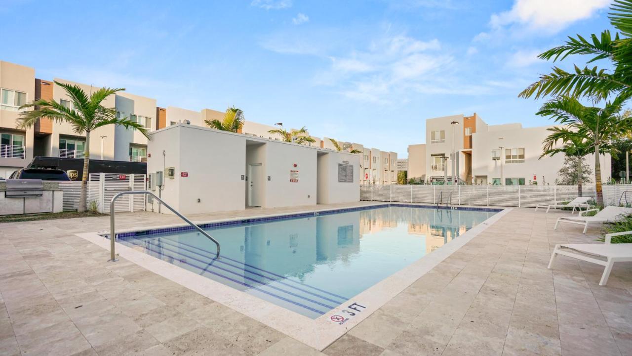 Apartment Lofts Of Aventura