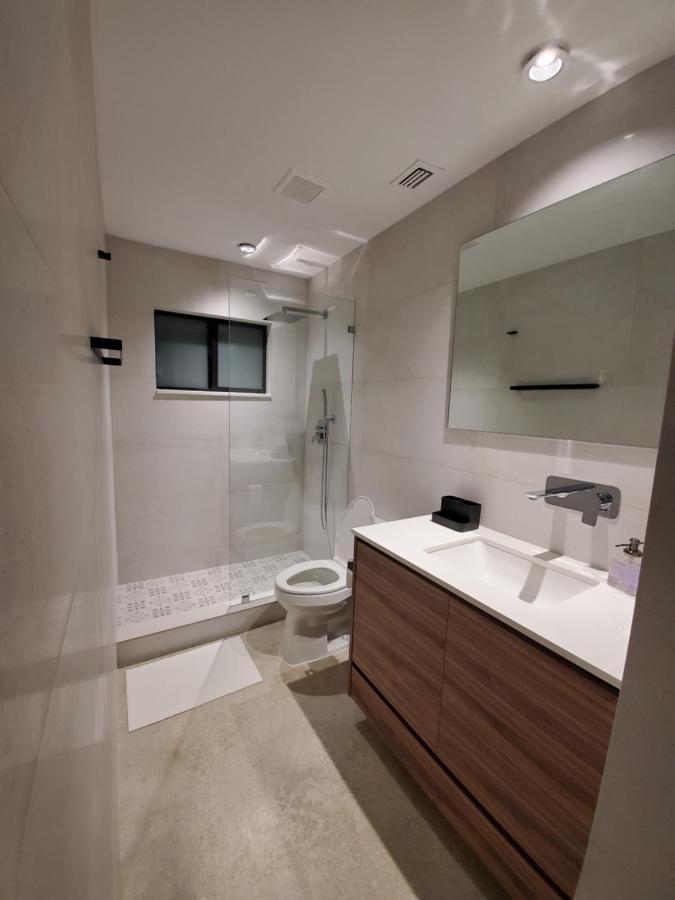 Design District By Midtown, Wynwood, Brickell, 10 Min To The Beach, Free Parking Holiday home