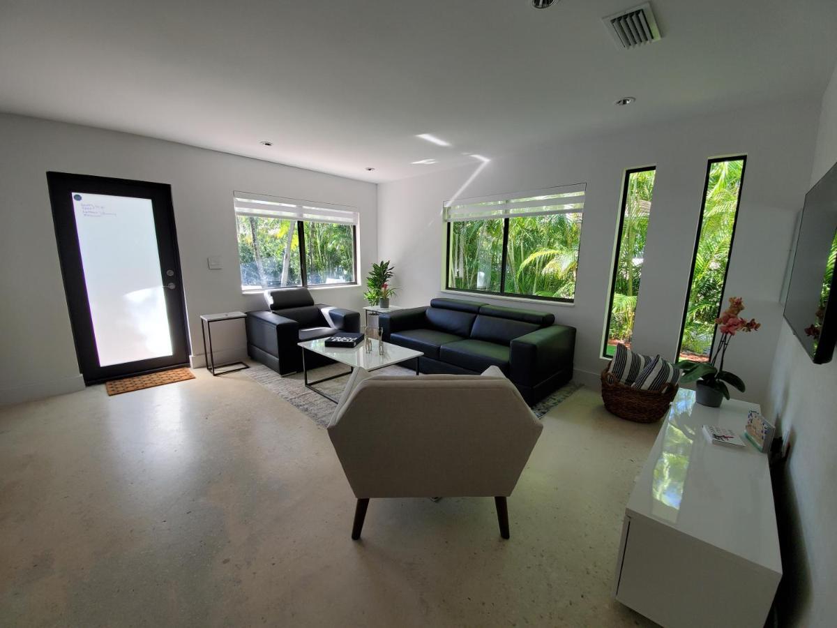 Design District By Midtown, Wynwood, Brickell, 10 Min To The Beach, Free Parking Holiday home Miami