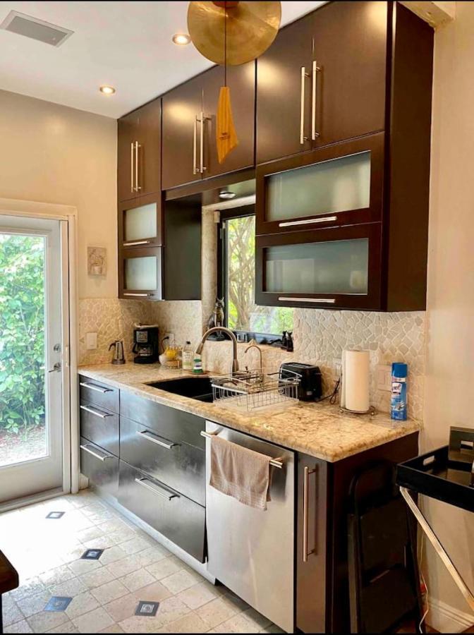 Seaside Haven: Gated 2-bedroom With Den And Parking *