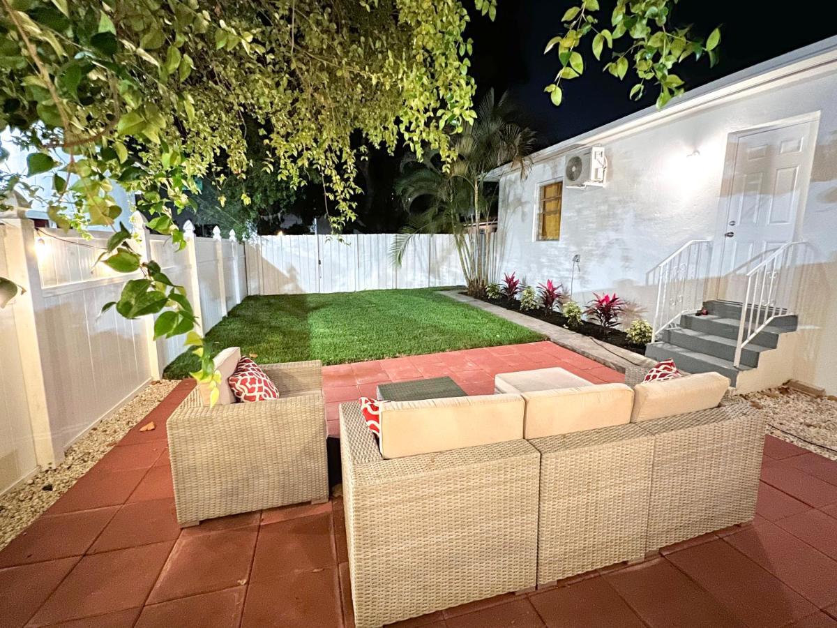 Holiday home Beautiful Casita With King Bed And Private Patio Close To Calle 8, Mia Airport, Coral Gables *