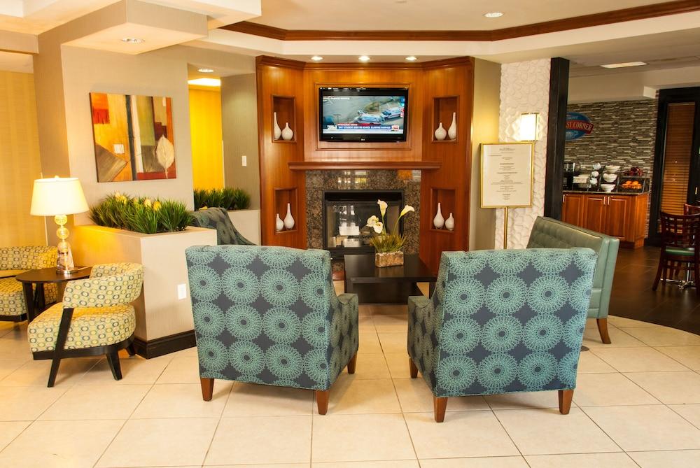 Hotel Spark By Hilton Doral