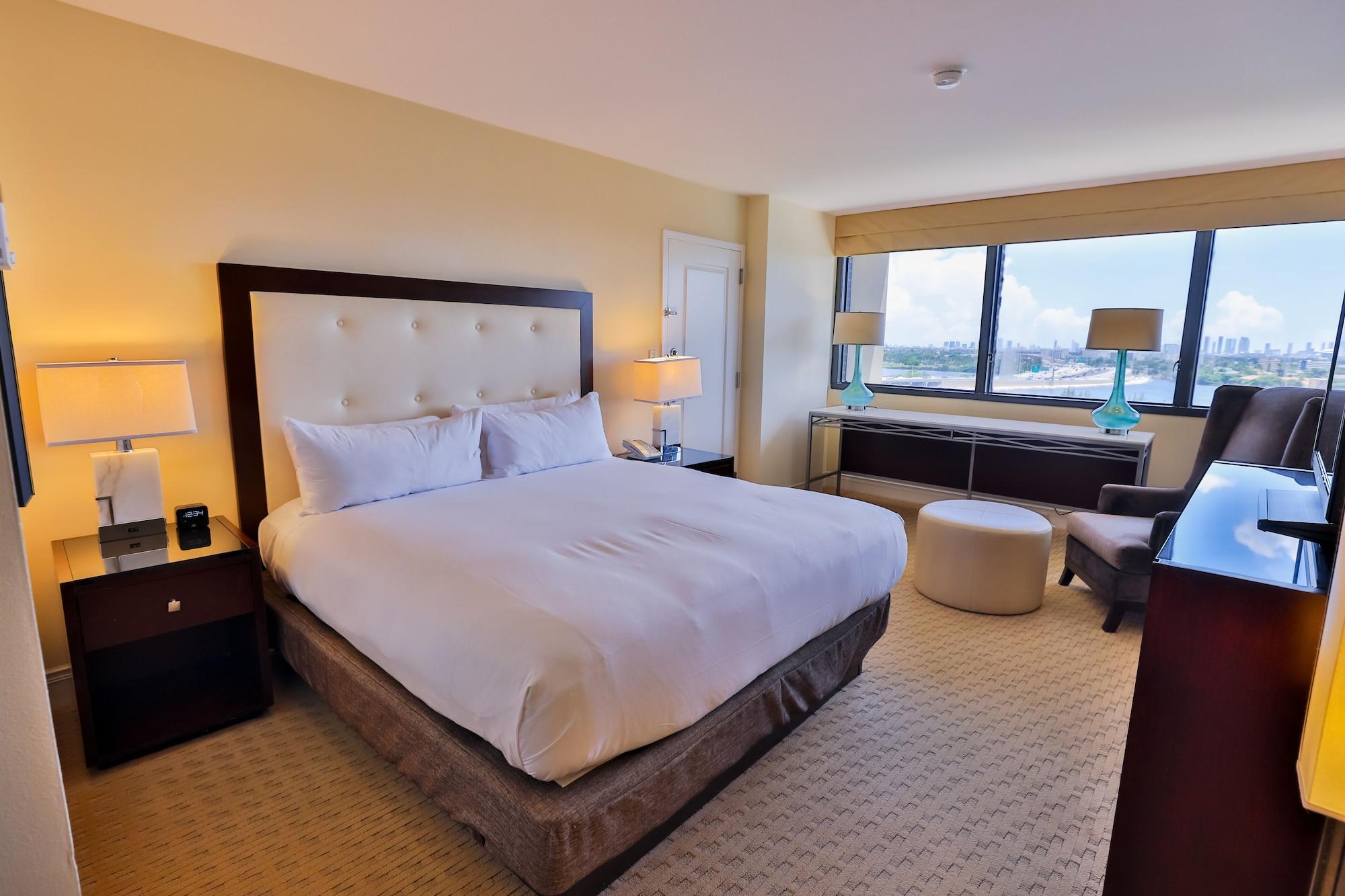 Hilton Airport Blue Lagoon Miami