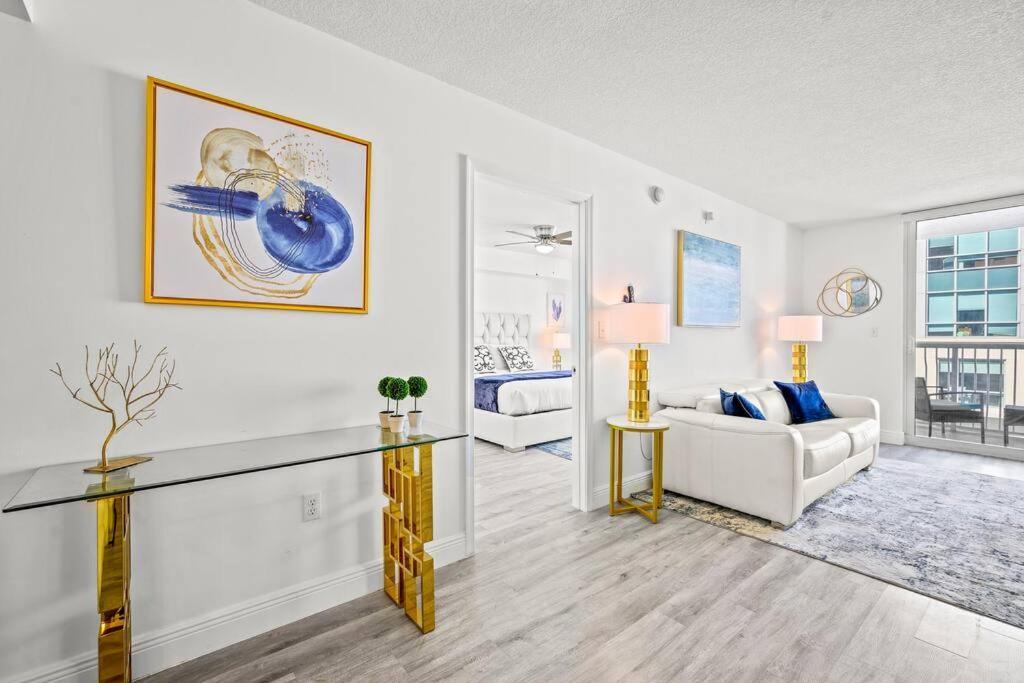 Apartamento High Floor Unit Located In Brickell - Free Parking *