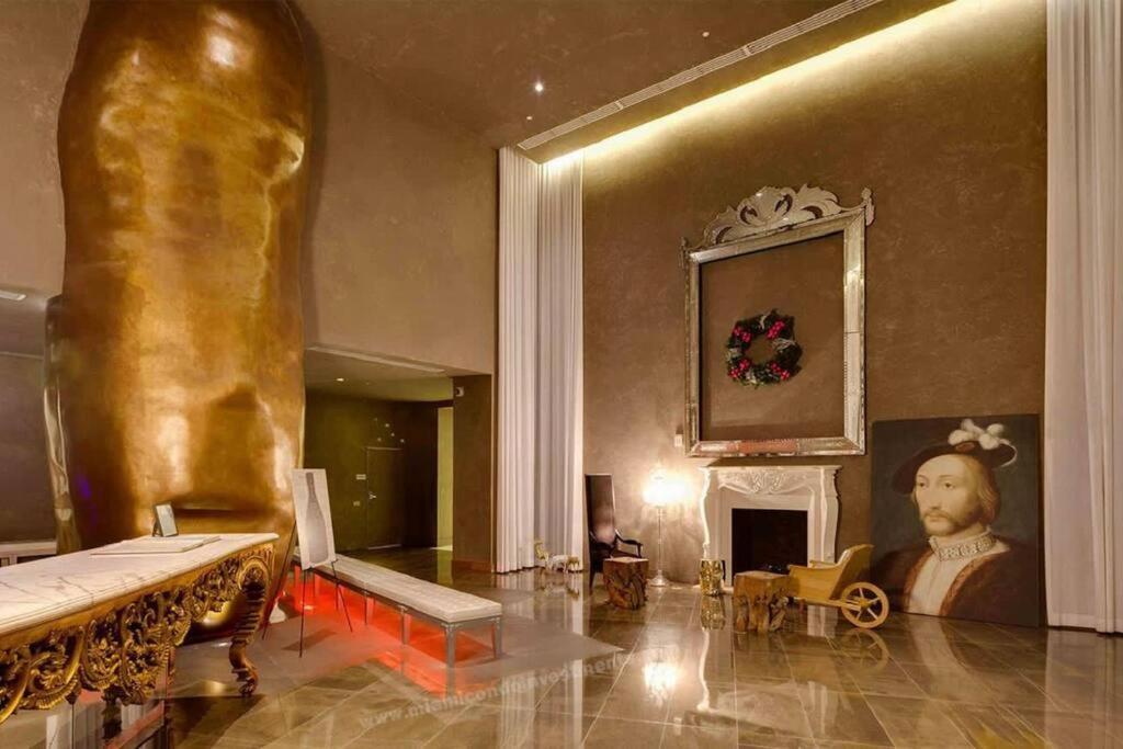 Gorgeous Unit At The W Building Priceless Location * Miami