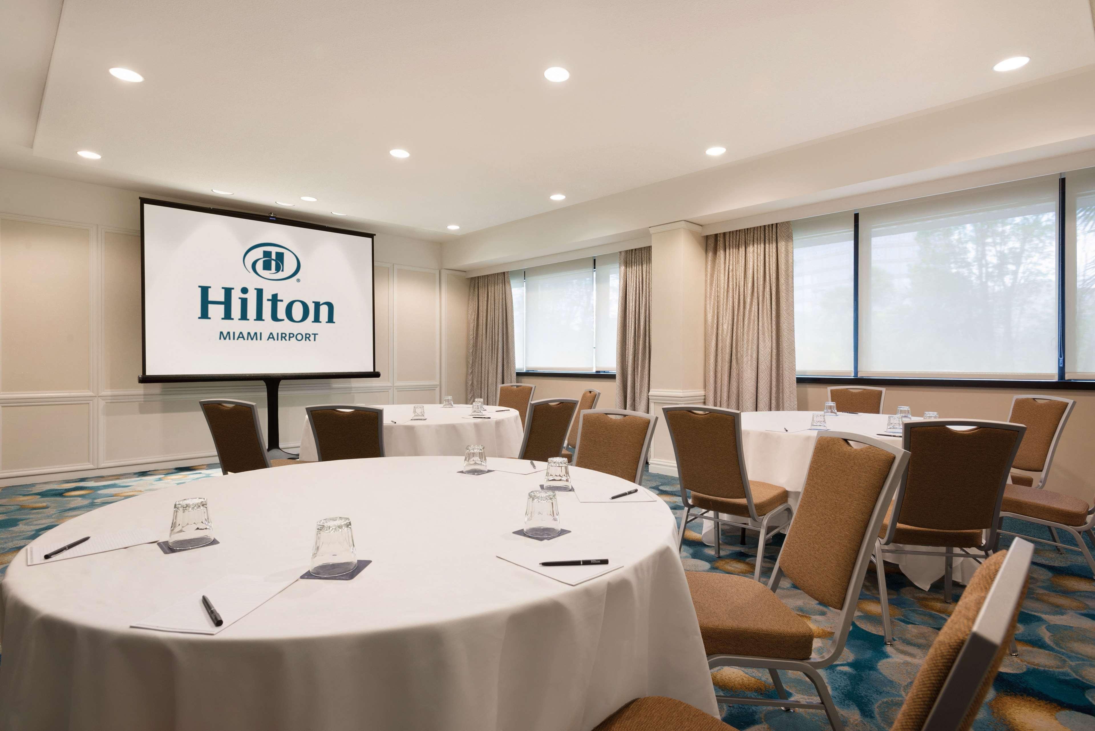 Hotel Hilton Airport Blue Lagoon 4*