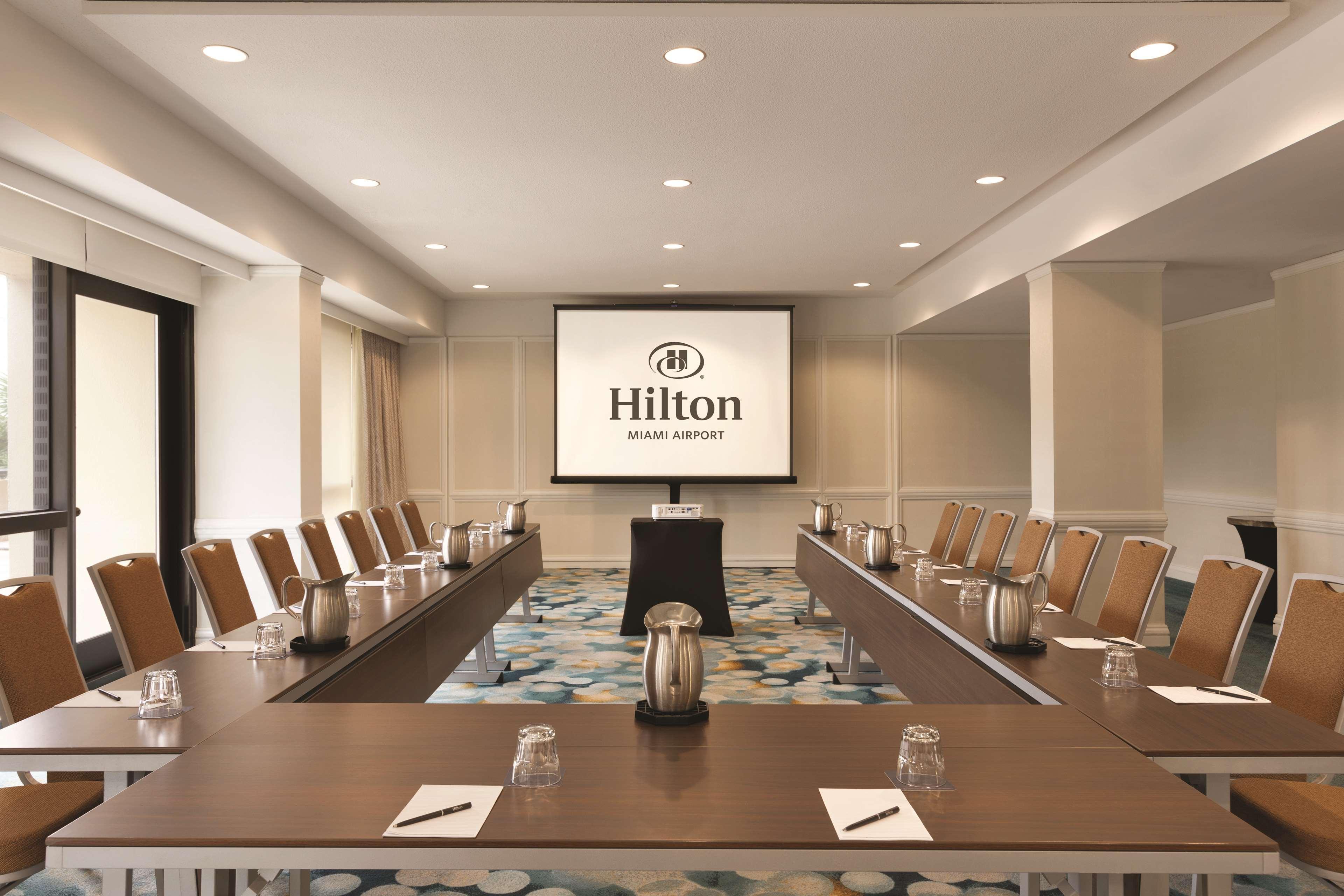Hilton Airport Blue Lagoon 4* Miami
