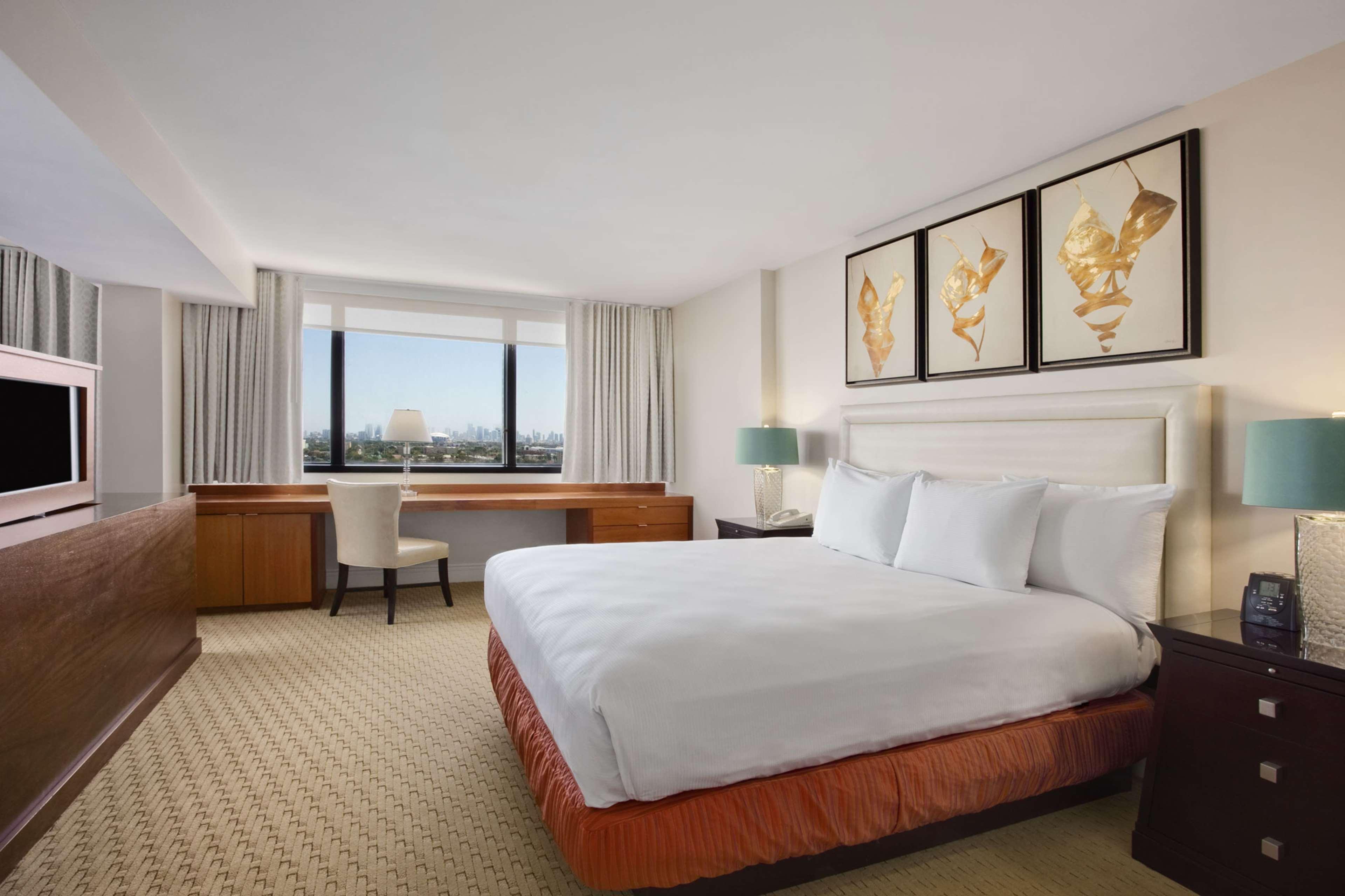 Hotel Hilton Airport Blue Lagoon Miami