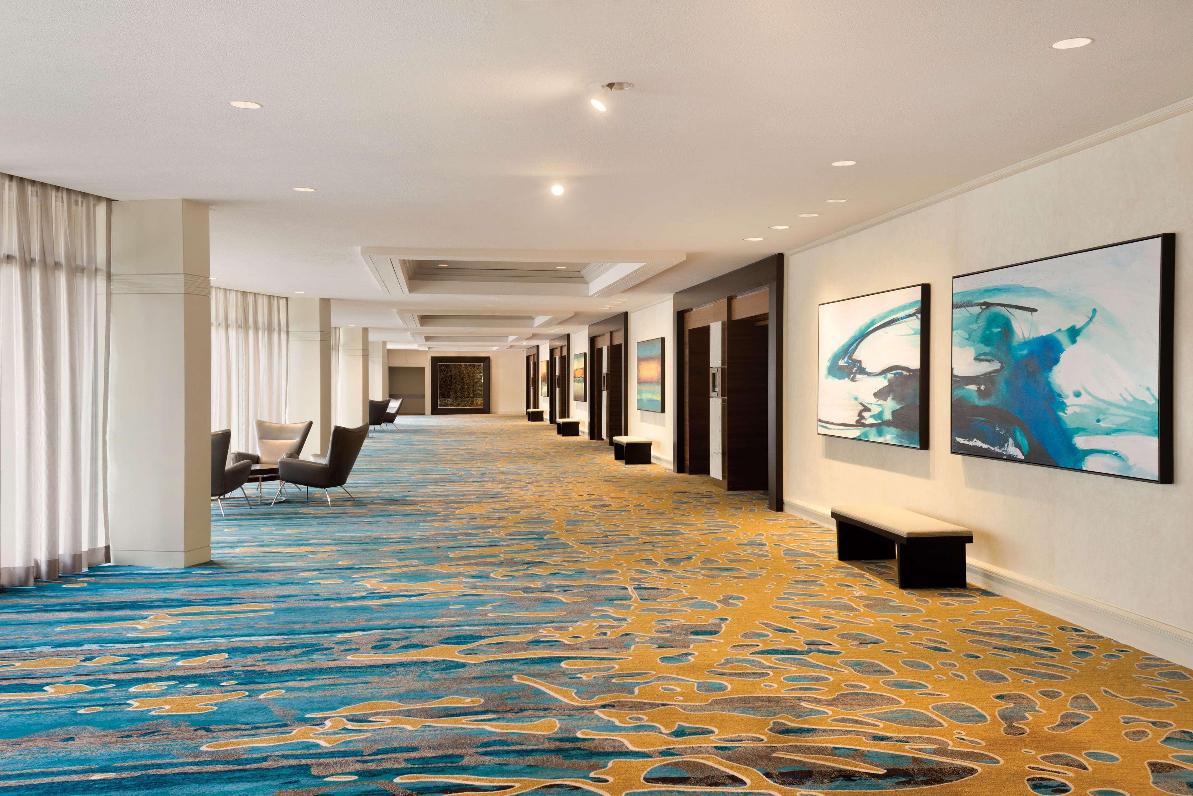 Hilton Airport Blue Lagoon Hotel Miami