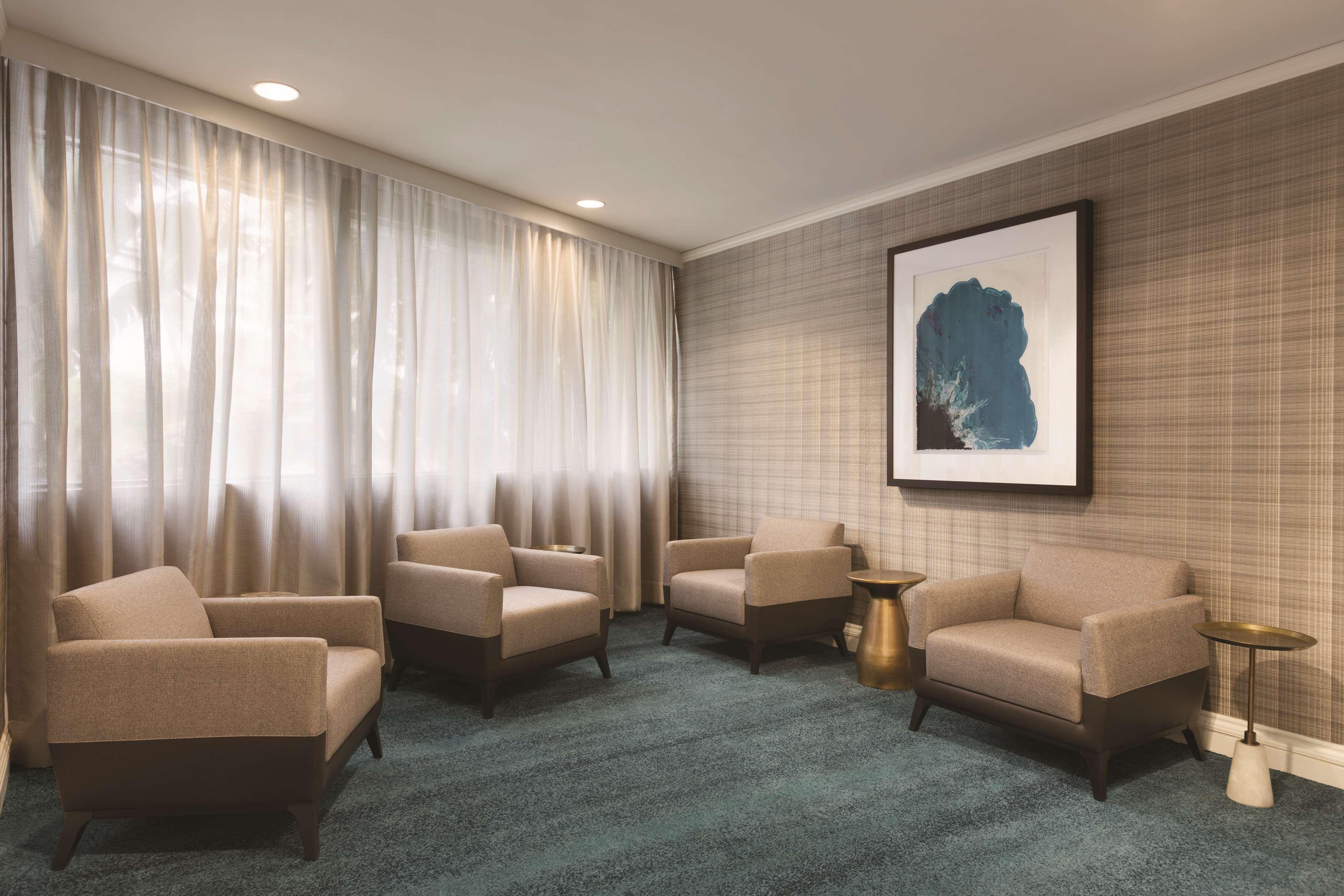 Hilton Airport Blue Lagoon Miami