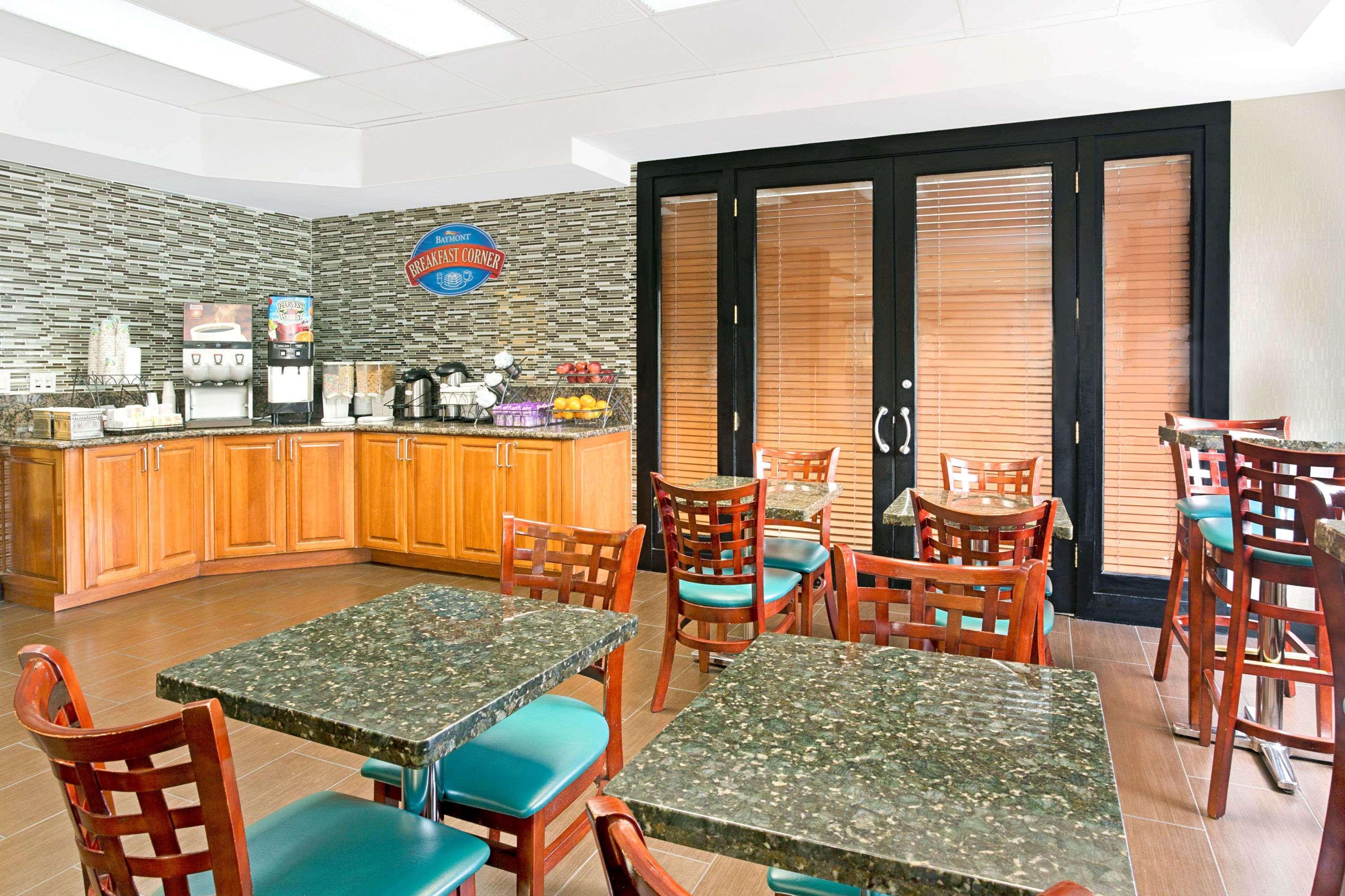 Hotel Spark By Hilton Doral 3*