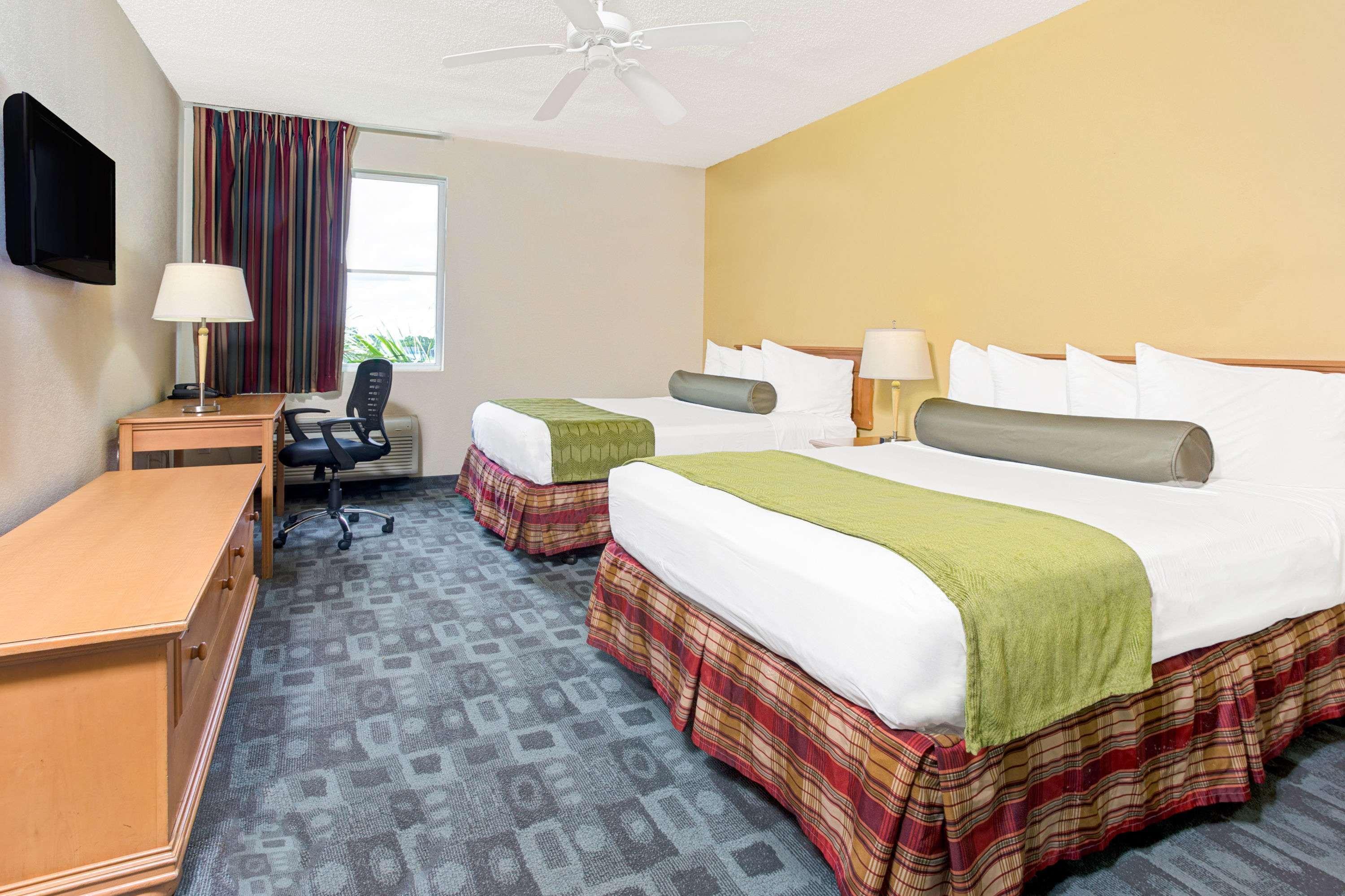 Hotel Spark By Hilton Doral 3*
