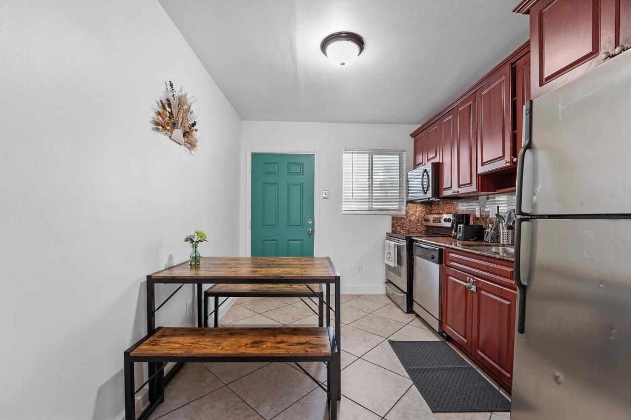 Specious 2 Bedroom Unit In Near Brickell Miami