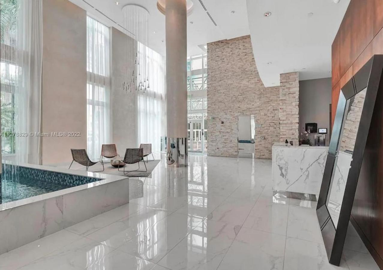 Modern 2 Story Loft 2br With Breathtaking Views
