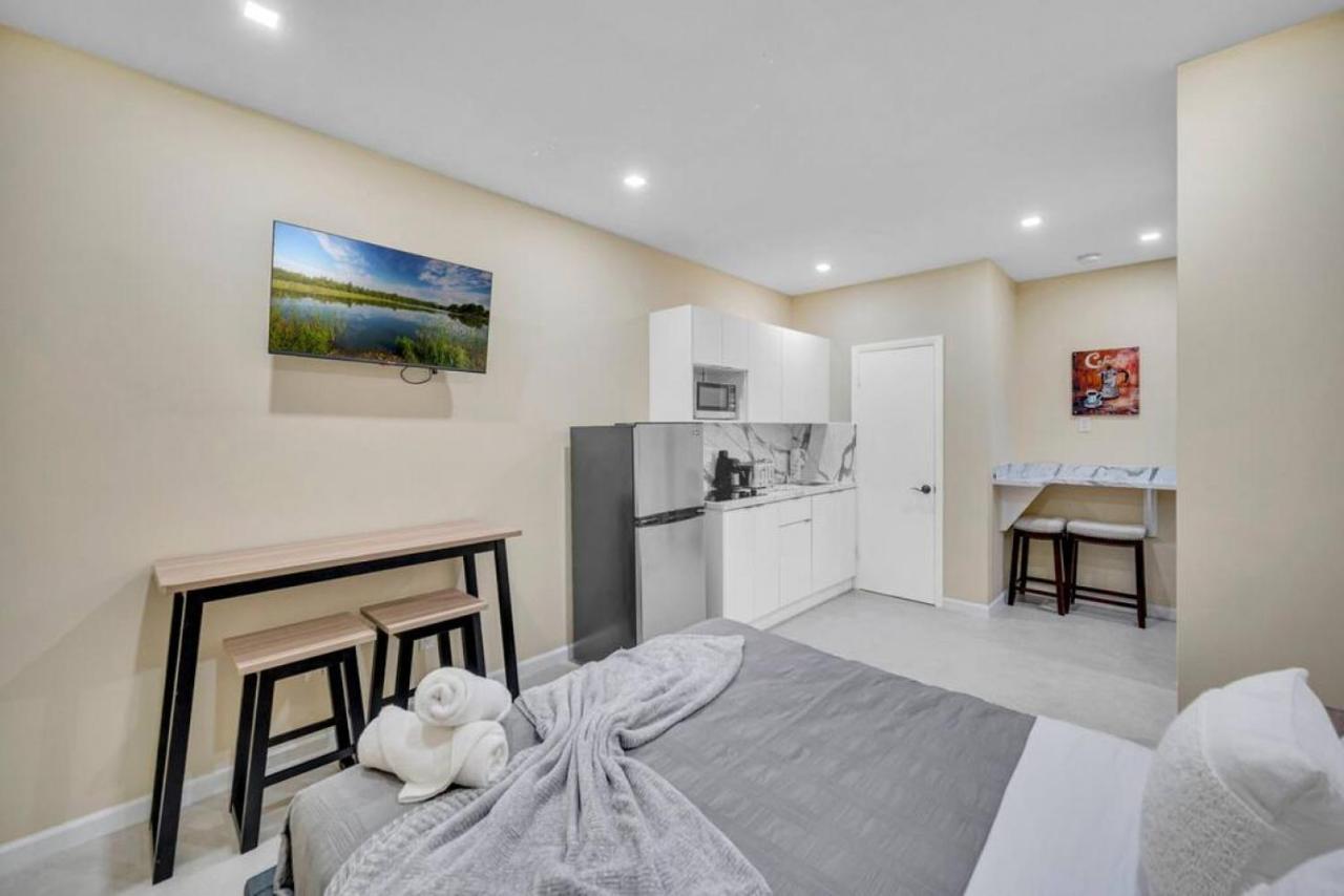 Apartment Lovely Studio In The Heart Of With Free Parking Miami