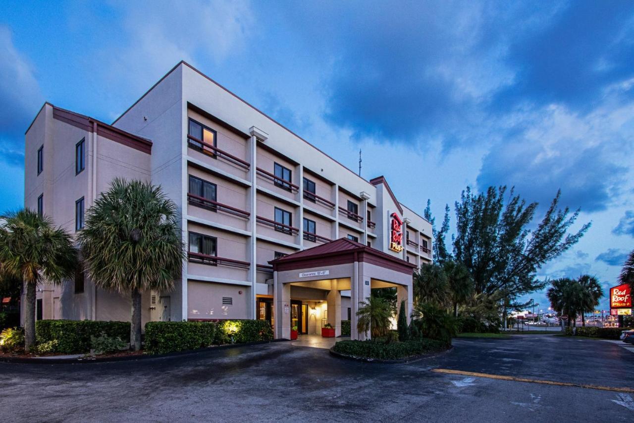Red Roof Airport Hotel Miami