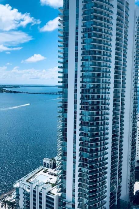Apartamento We Host- Awesome Penthouse Apt Brickell W-pool *