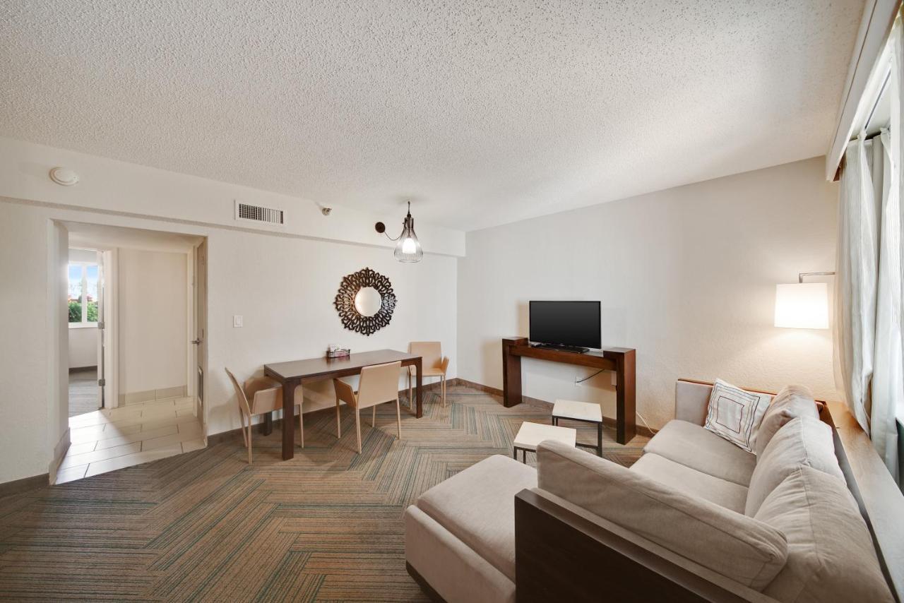 The Malone Aparthotel *