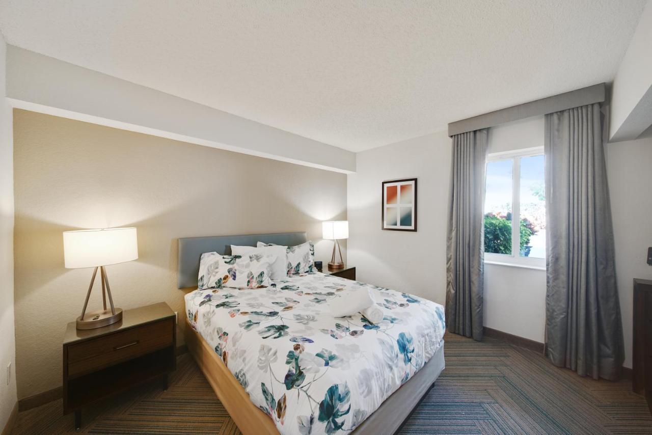 The Malone Aparthotel *