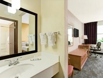 Hotel Spark By Hilton Doral Miami