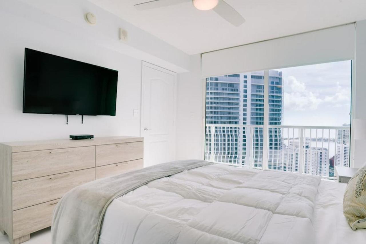 2br Penthouse With Unbeatable Water Views And Parking Holiday home Miami