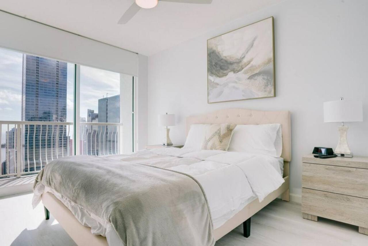 2br Penthouse With Unbeatable Water Views And Parking * Miami