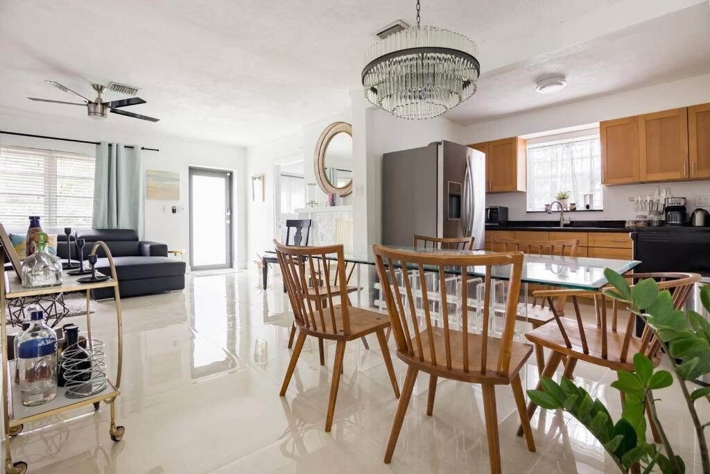 Casa de férias Design District 4 Bedroom Pool Miami