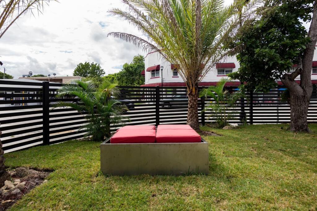Casa de férias Design District 4 Bedroom Pool *