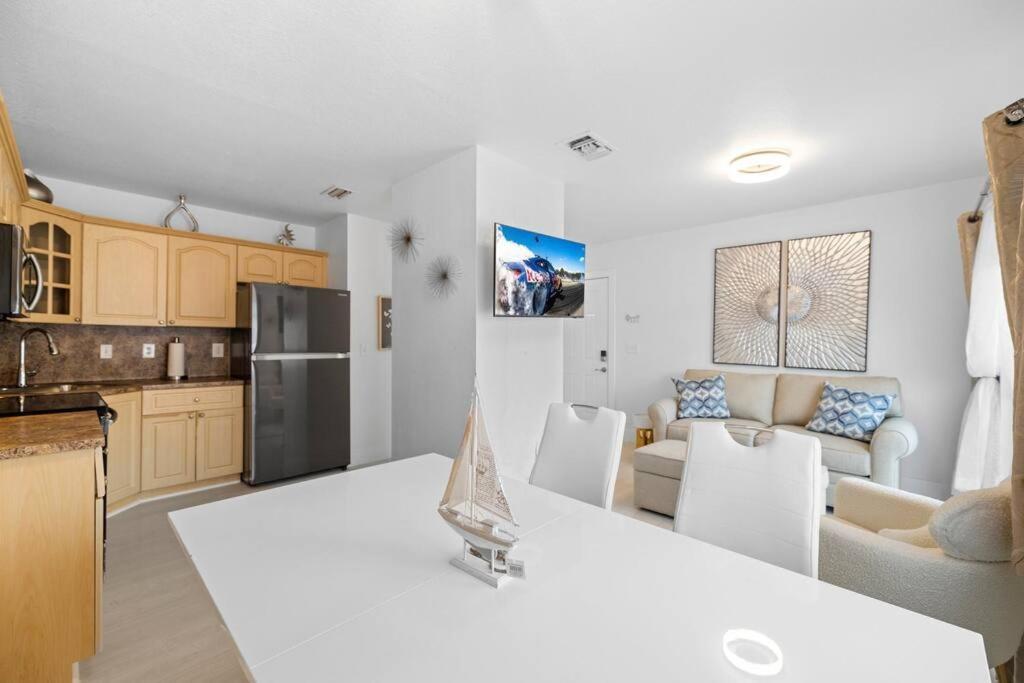 Apartment Beautiful In The Heart Of Apt 3 *