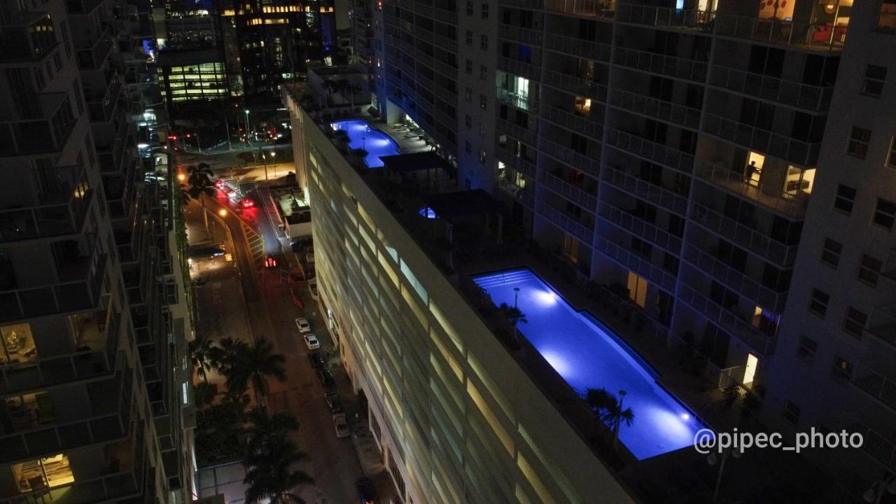 & Sea View+free Parking Modern Apartment Miami
