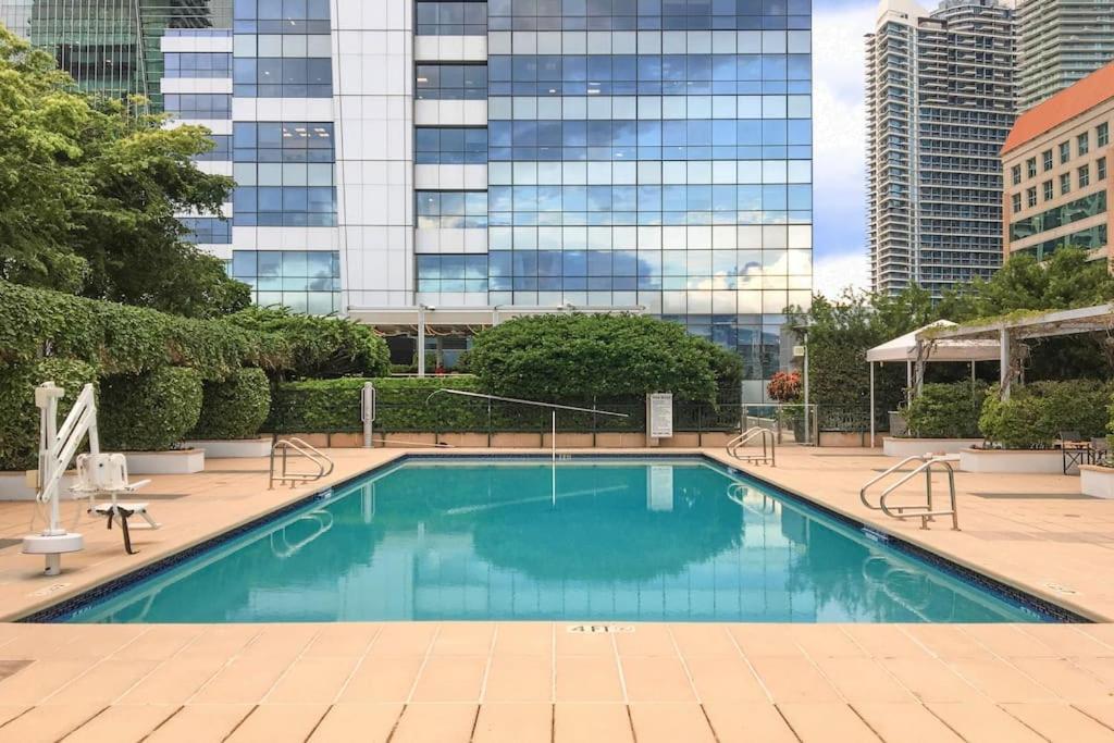 Apartment Highlight At The Of Miami's Stylish 4s Miami
