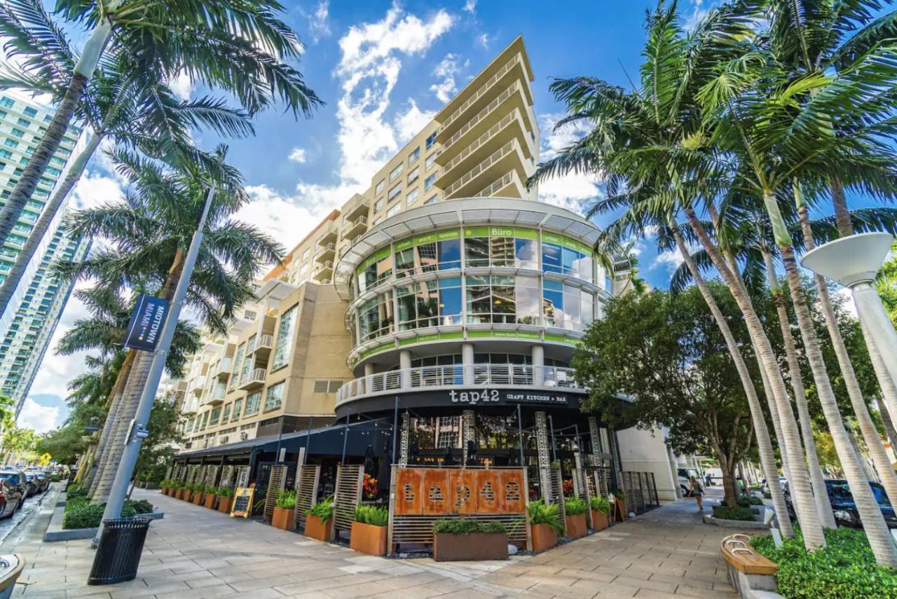 Spacious 2bd 2bth At Midblock *